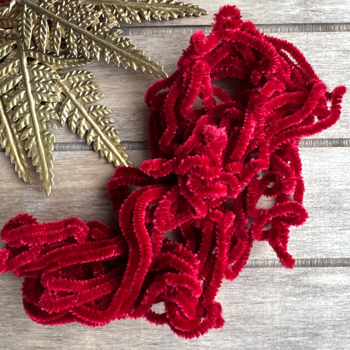 Hilo de Chenilla de Seda Rojo 945