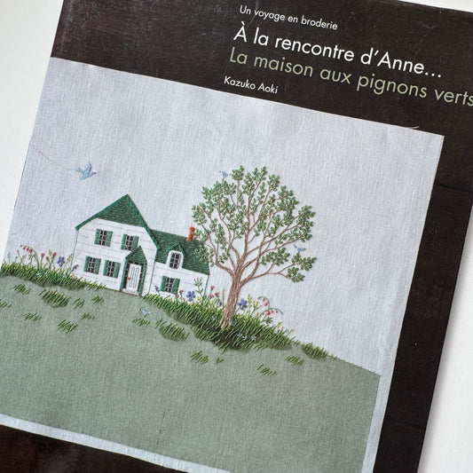 Libro "Al encuentro de Anne. La casa de las tejas verdes". Kazuko Aoki