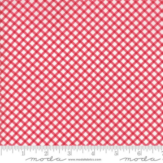 Tela Ambleside Celosía Roja de Brenda Riddle para Moda Fabrics